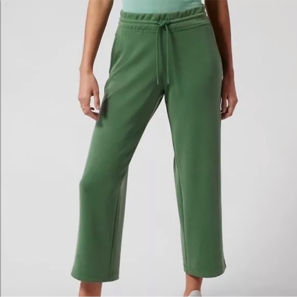 Athleta Straight Leg Drawstring Casual Pant in Seafoam - Size S